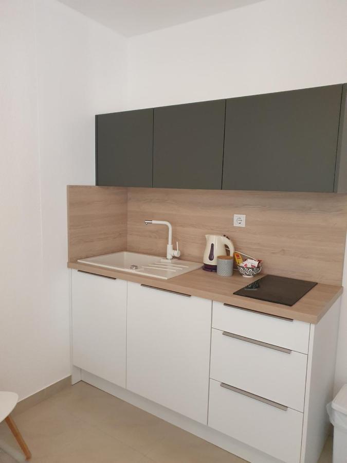 Apartmani Eterovic Baška Voda Exterior foto